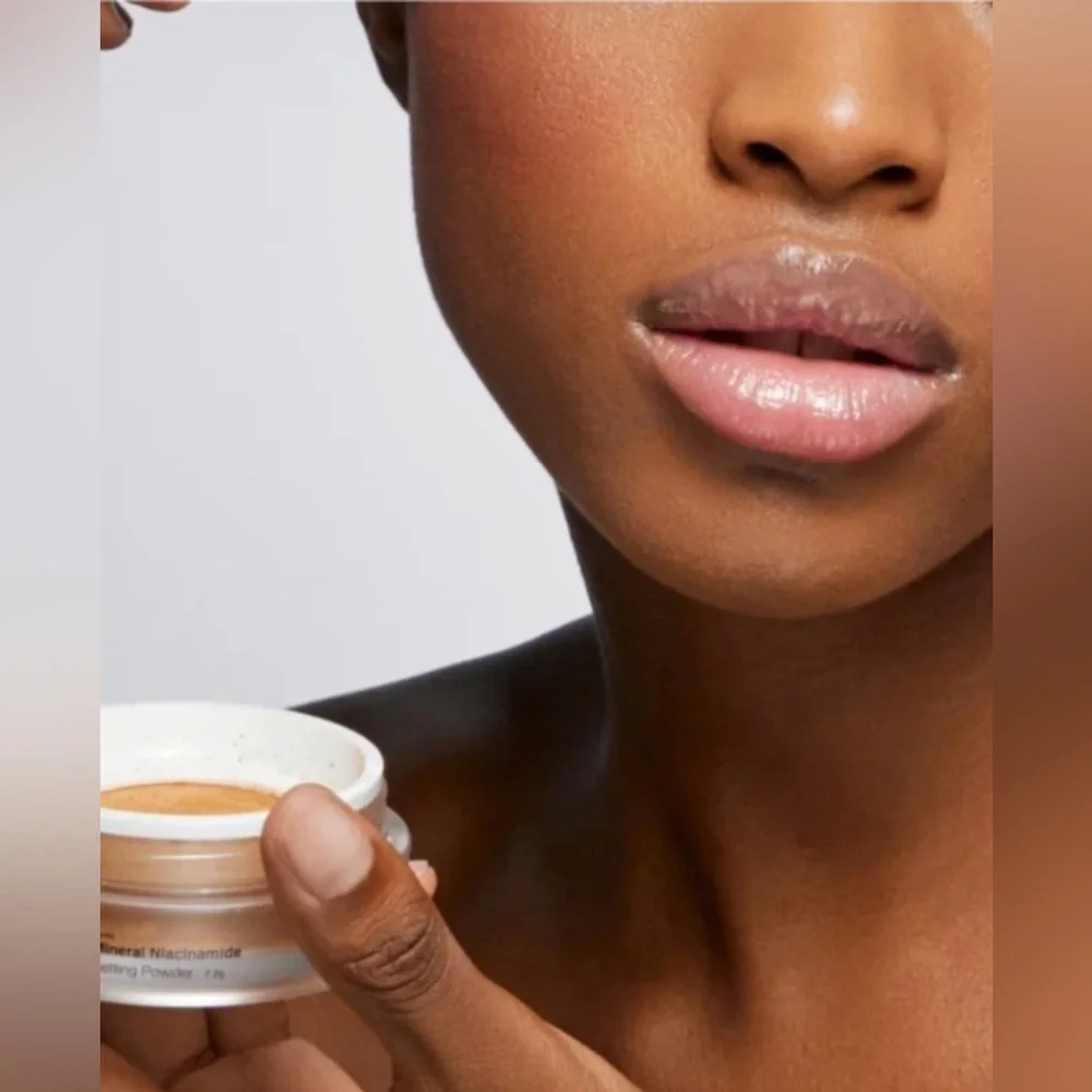 Toy Factory UltraSet Mineral Niacinamide Setting Powder Tan 0.25 oz